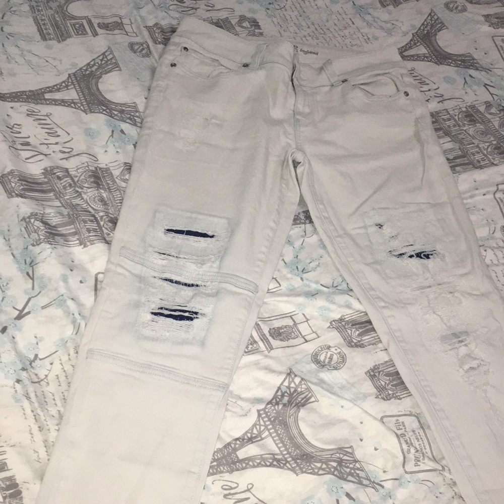 Boyfriend ripped jeans